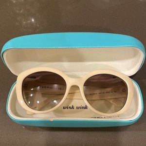 Kate spade ♠️ cream color sunglasses with case